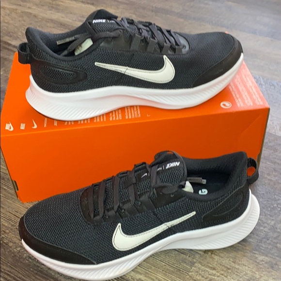 nike run all day 2 womens